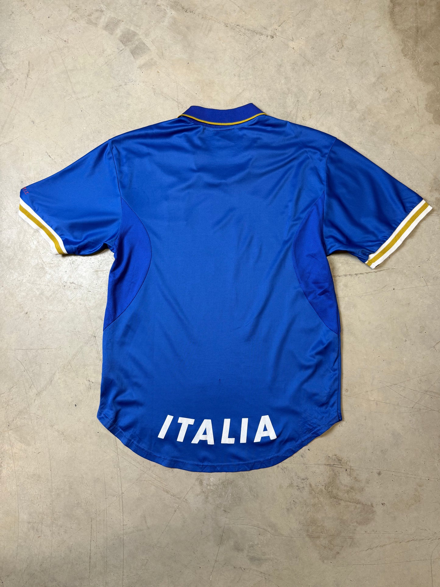 Italy 1996 Home Shirt (M)
