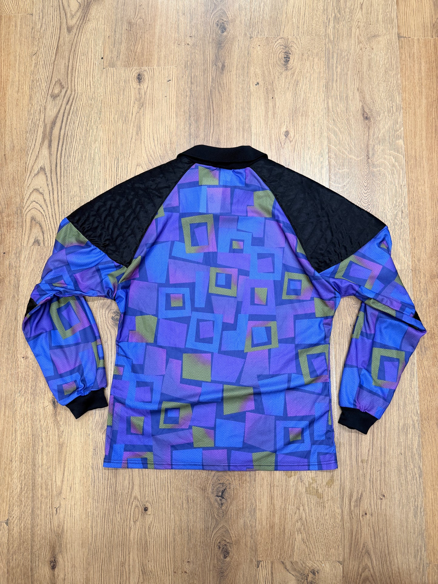 90’s Norwich Keepers Kit (L)